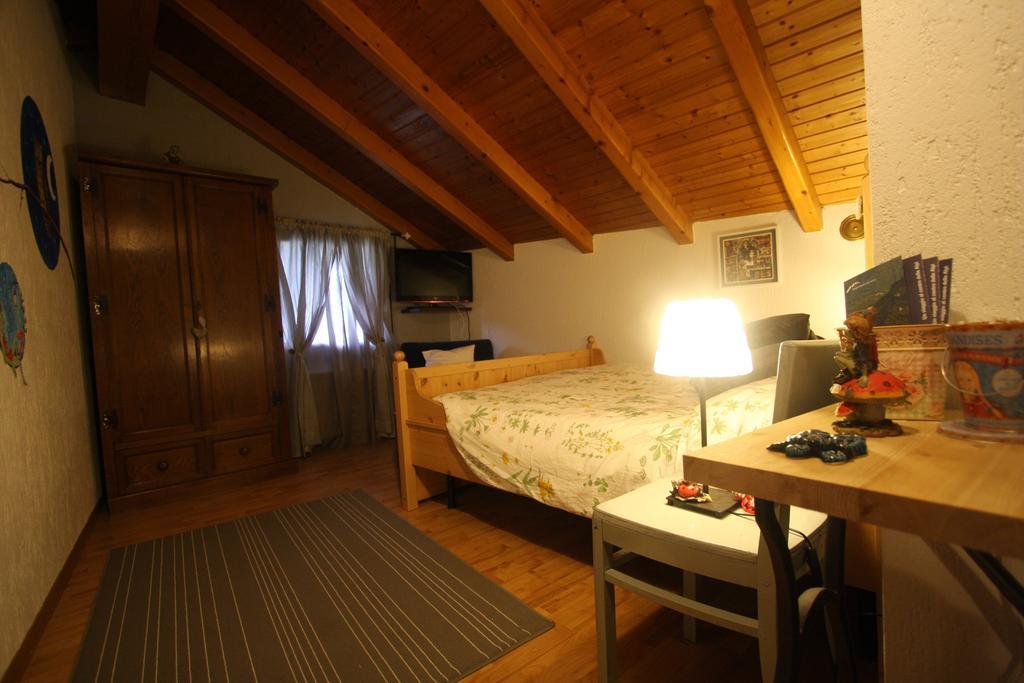 Relais Des Elfes Bed & Breakfast Chatillon Phòng bức ảnh